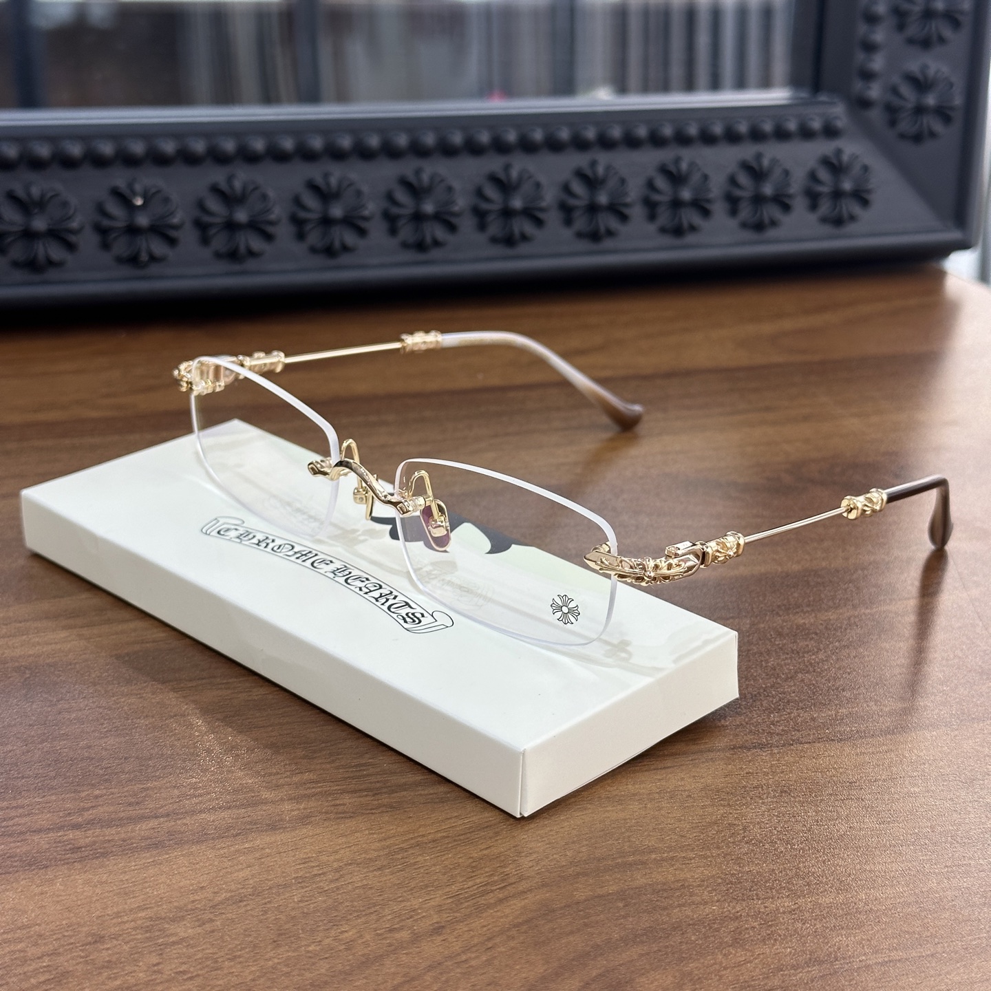 CH Rimless Glasses Model: Pills III Size: 55-20-144