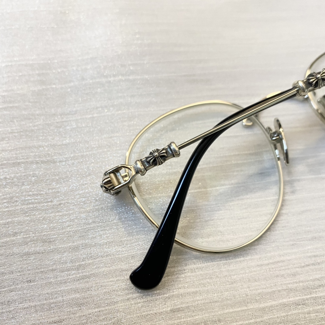 SKIN SKIN Silver Polka Dot GlassesExclusive 925 Silver Polka Dot Glasses with Perfectly Replicated DetailsWe previously made a batch of silver polka dot glasses, and recently some customers have been requesting them again.So we're making anothe