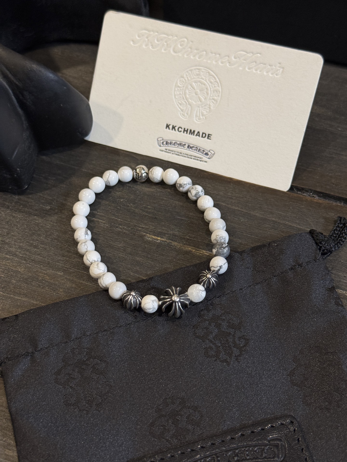 Customer order: White agate 4-silver bead bracelet