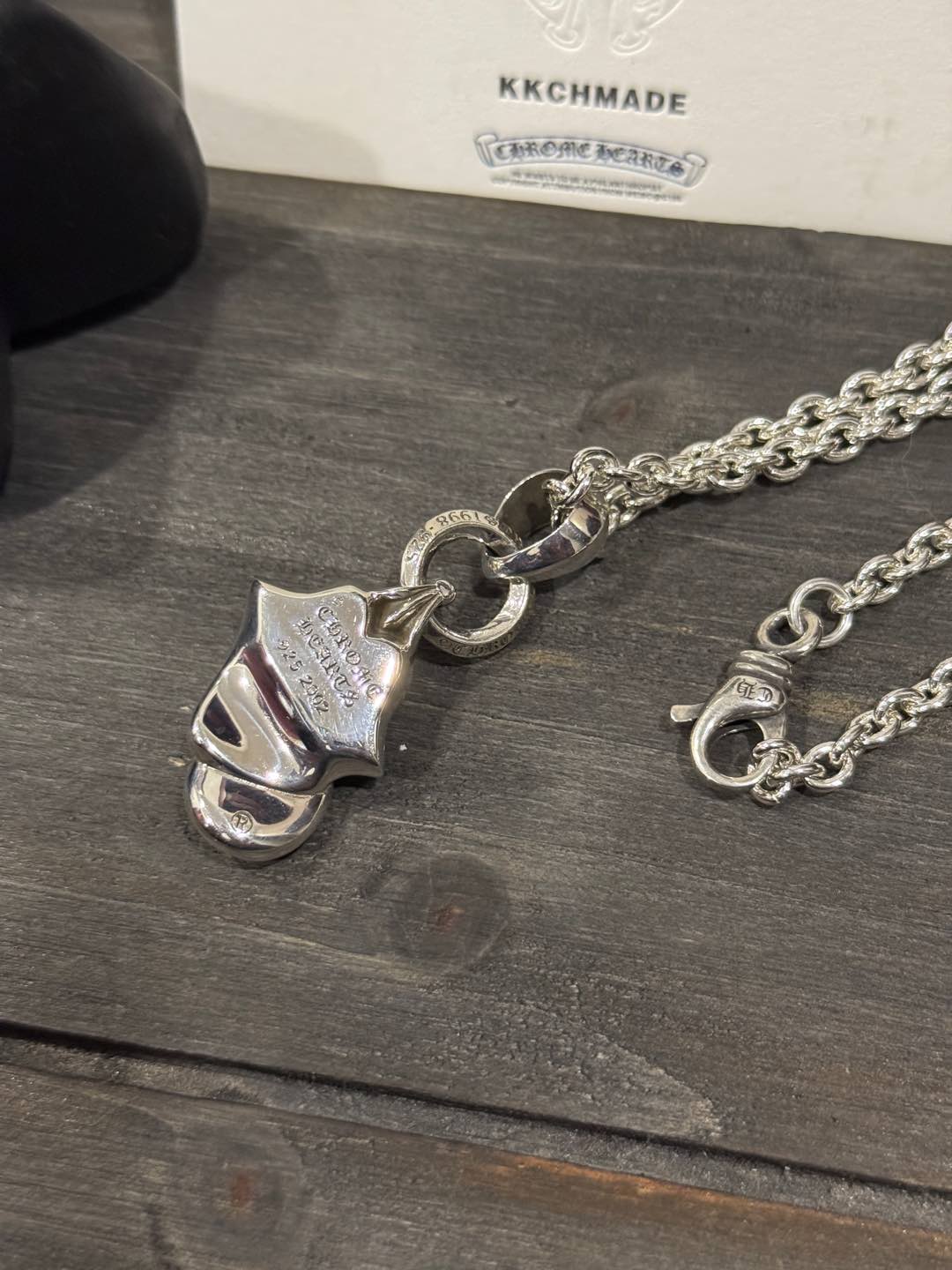 Customer order: Rolling Stone Tongue Pendant + Lobster Chain