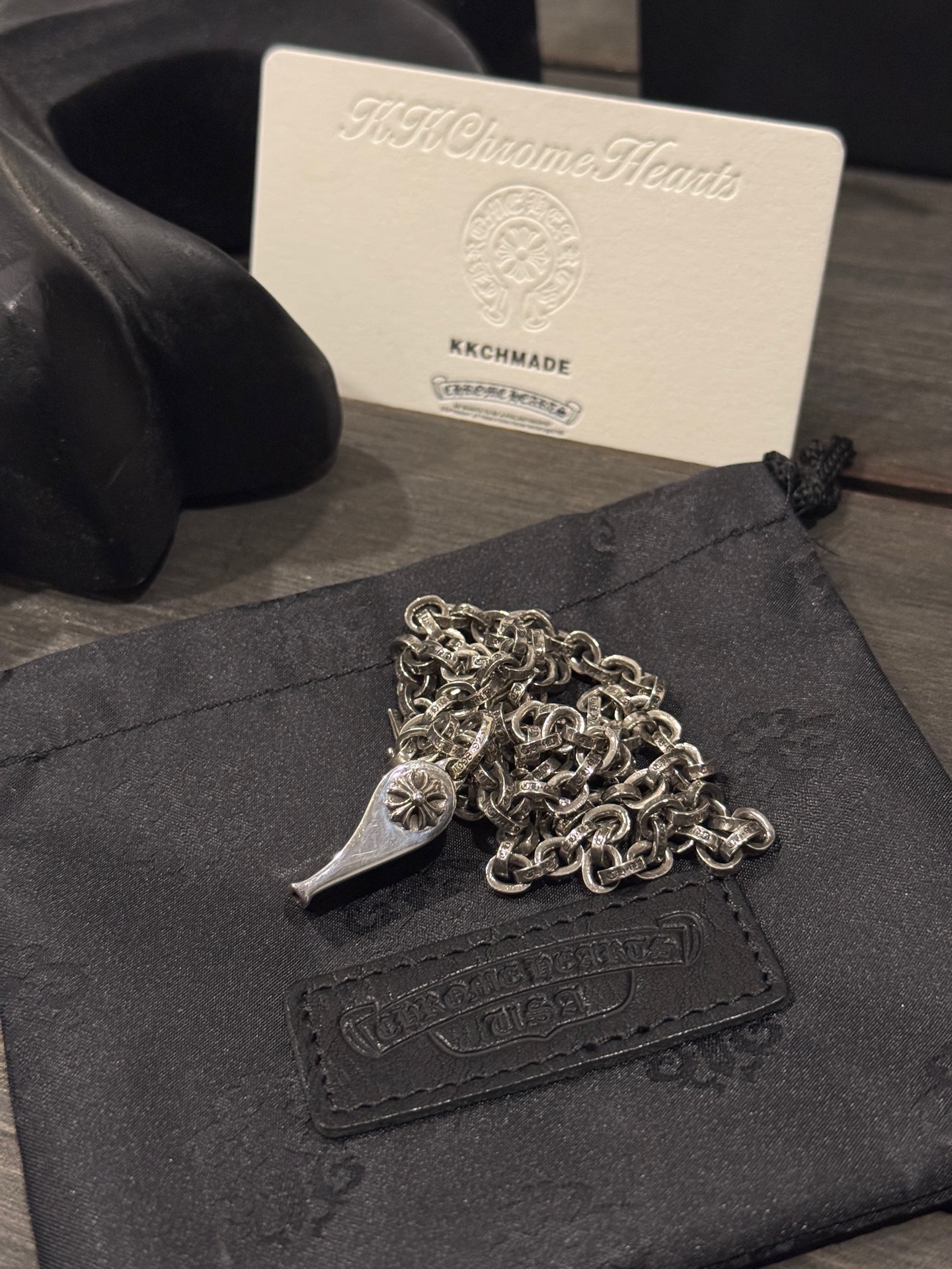 Customer order: cross-shaped whistle + PP letter chain