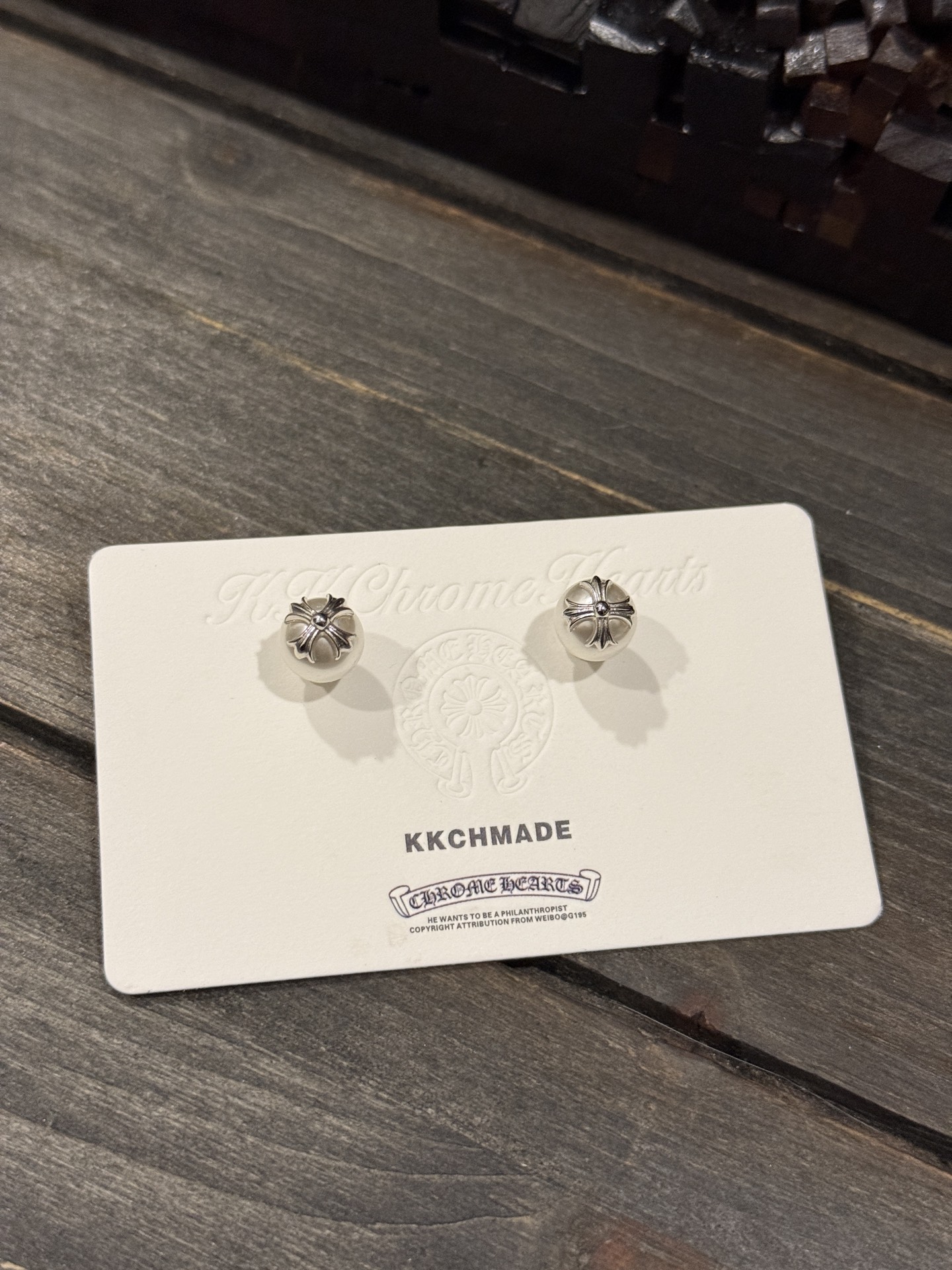 Miki x CH Century CollaborationShort Cross Flower Pearl Stud Earrings 🆕