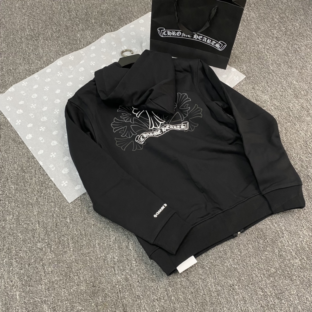 Standard package includes: matching YB tissue paper. Tote bag sold separately.