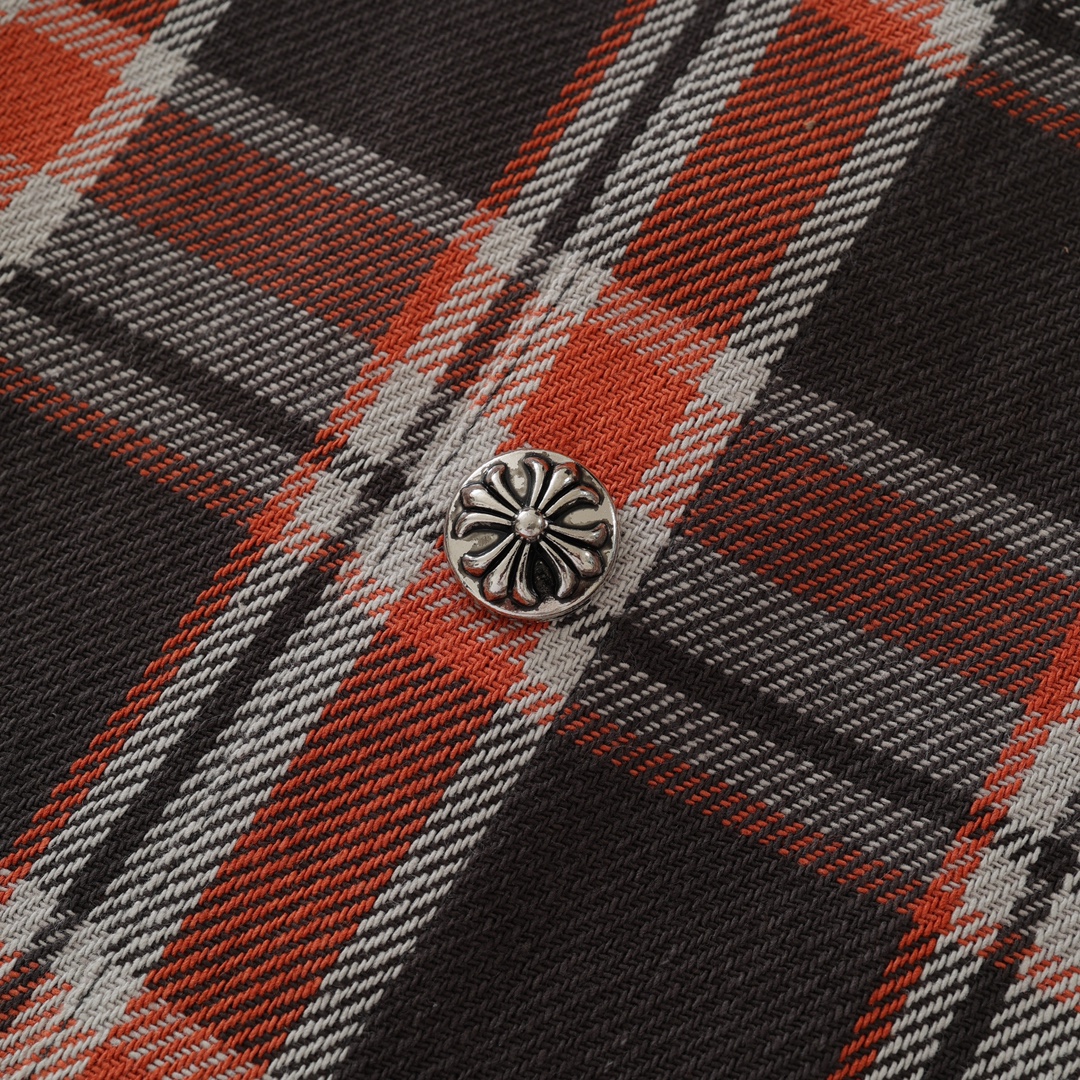 CH's new yellow-orange flannel plaid shirt is now available in all sizes. Made with 11-count double-ply 240g (260g after washing) cotton blend flannel, featuring a brushed front, laser infrared positioning, hand-cutting, and precise alignment. Includ