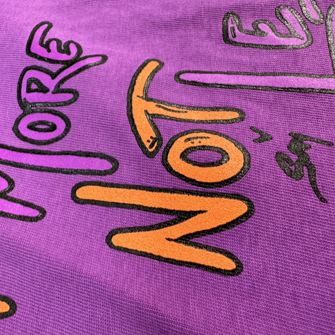 Chrome Hearts latest purple dress. Made of 180g pure cotton fabric with custom-dyed fabric and imported ink 3D printing, unlike other mismatched versions on the market. In stock and ready to ship. Sizes: S, M, L