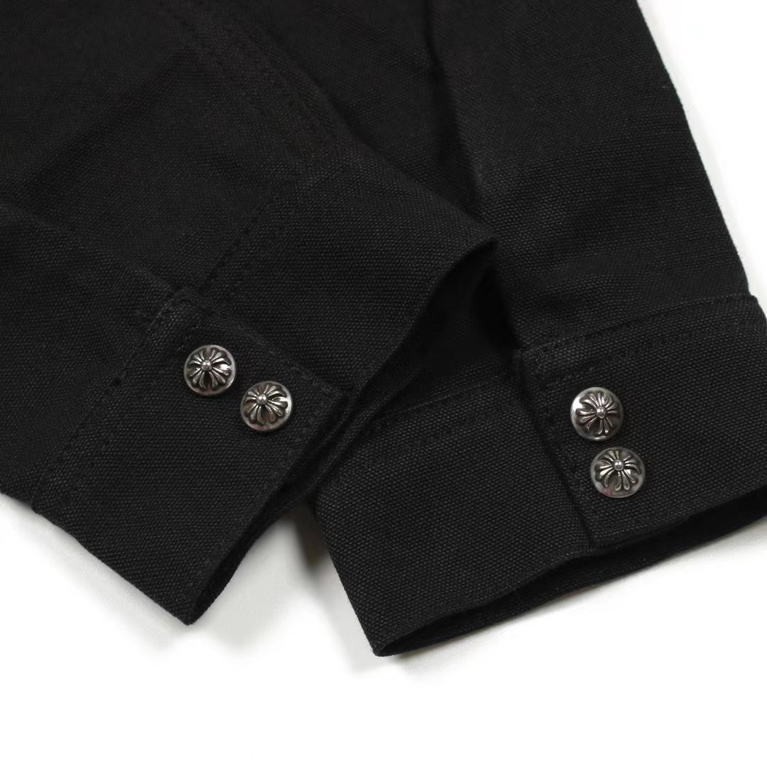 CH Chrome Hearts Basic JacketFabric: Custom 360g high-density 100% cotton fine beaded fabricDetails: Classic cut with a forward-leaning seam, unlike the standard cuts on the market, 22 cross-stitch genuine sheepskin embroideryHardware: Custom-made