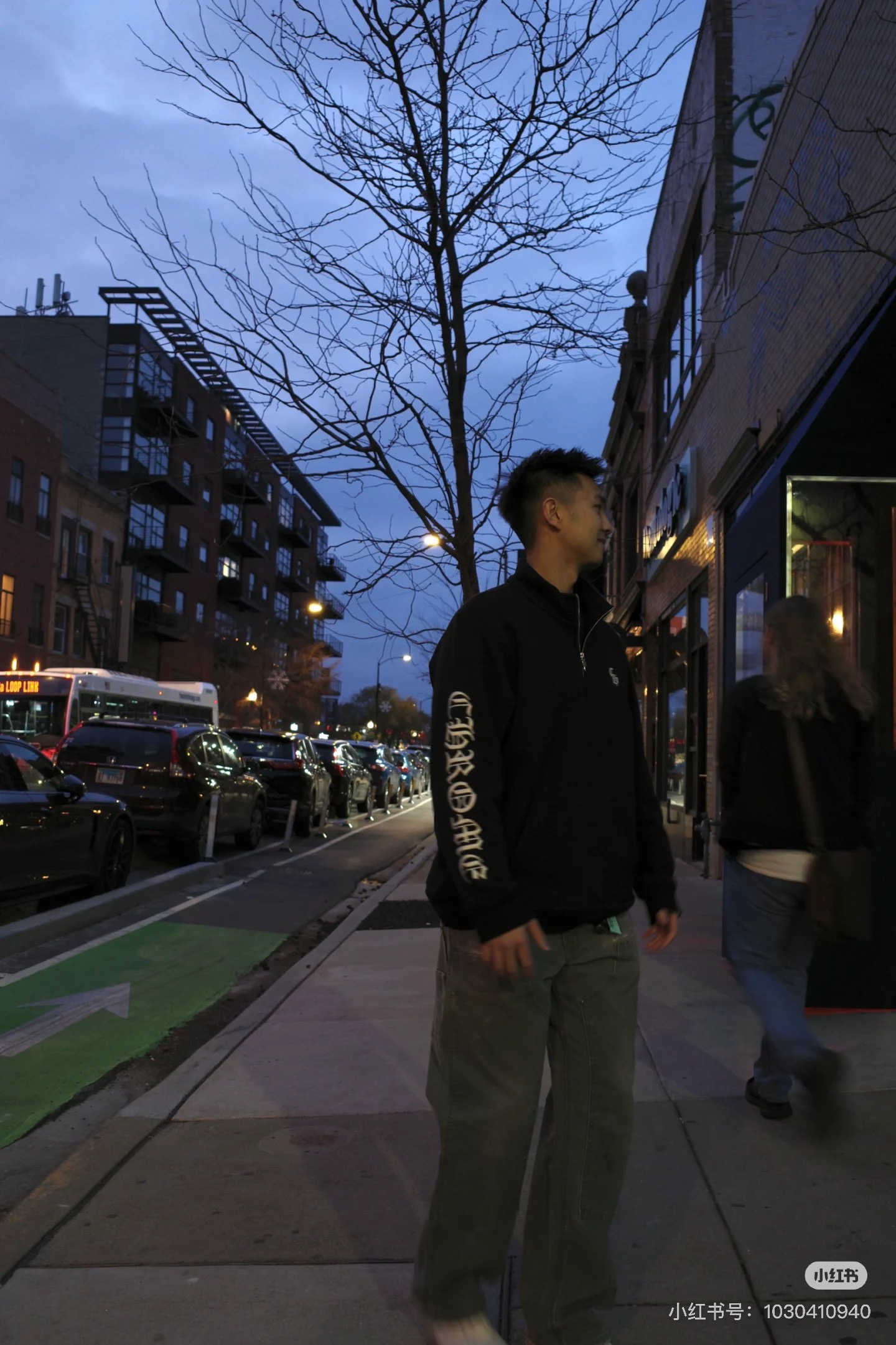 Chrome Hearts 25ss Half-Zip Collar SweatshirtFabric: 420g fleeceLocated with top-grain calfskin leather over the collar labelSizes: S, M, L