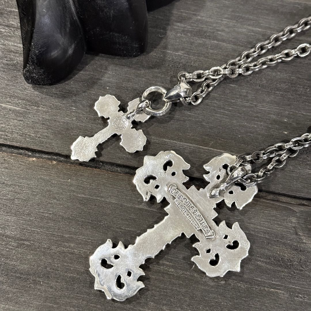 Customer order: Large & Medium Flame Cross + PP Letter Chain