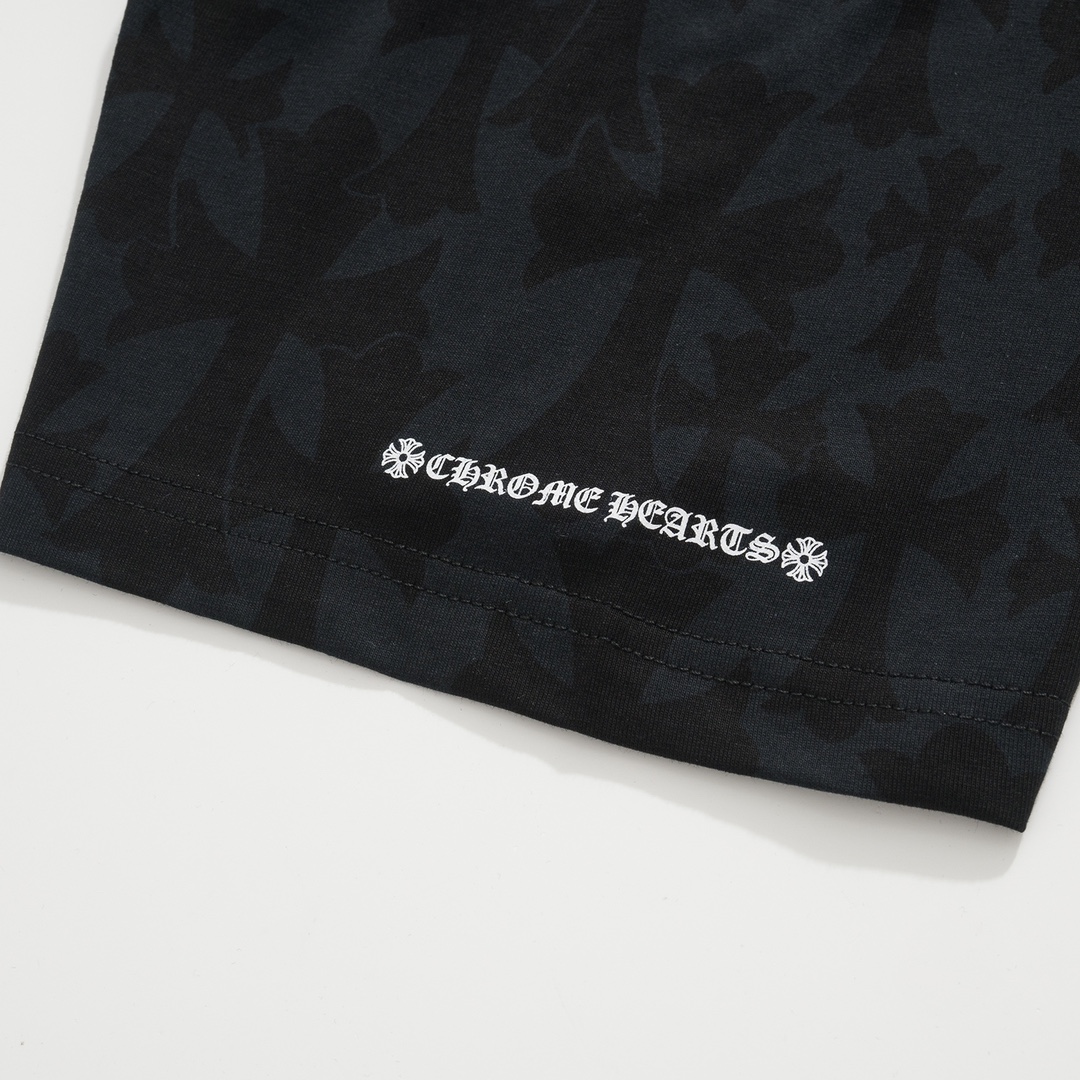 CH Chrome Hearts Embossed Print Short-Sleeve T-ShirtCustom Embossed Cross Fabric, Horseshoe Print on Front, Scroll Print with Traditional Chinese Characters on Back, Drawstring DesignSizes S, M, L