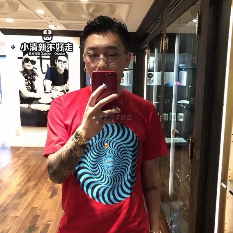 Chrome Hearts GAG EyeglassesExclusive silver version GAG eyeglasses, perfectly replicating details.We previously made a batch of silver version glasses, and recently some customers have been requesting them again.So we're making another batch!