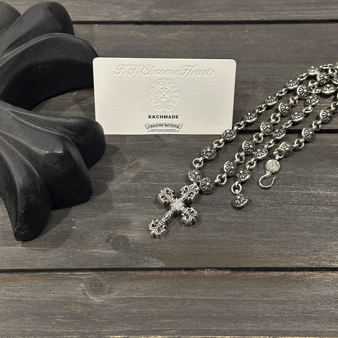 Custom-made VVS Moissanite Flame Cross Binding Cross Flower Ball Chain