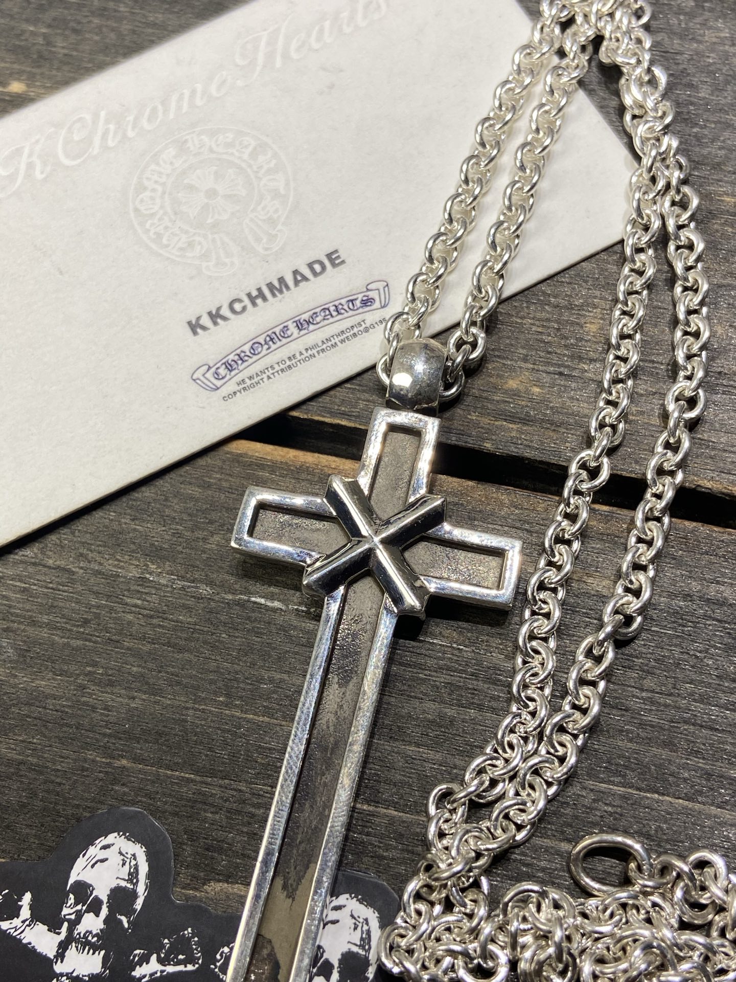 Medium-sized Cross pendant, the same style as Drake's, in stock and ready to ship immediately.