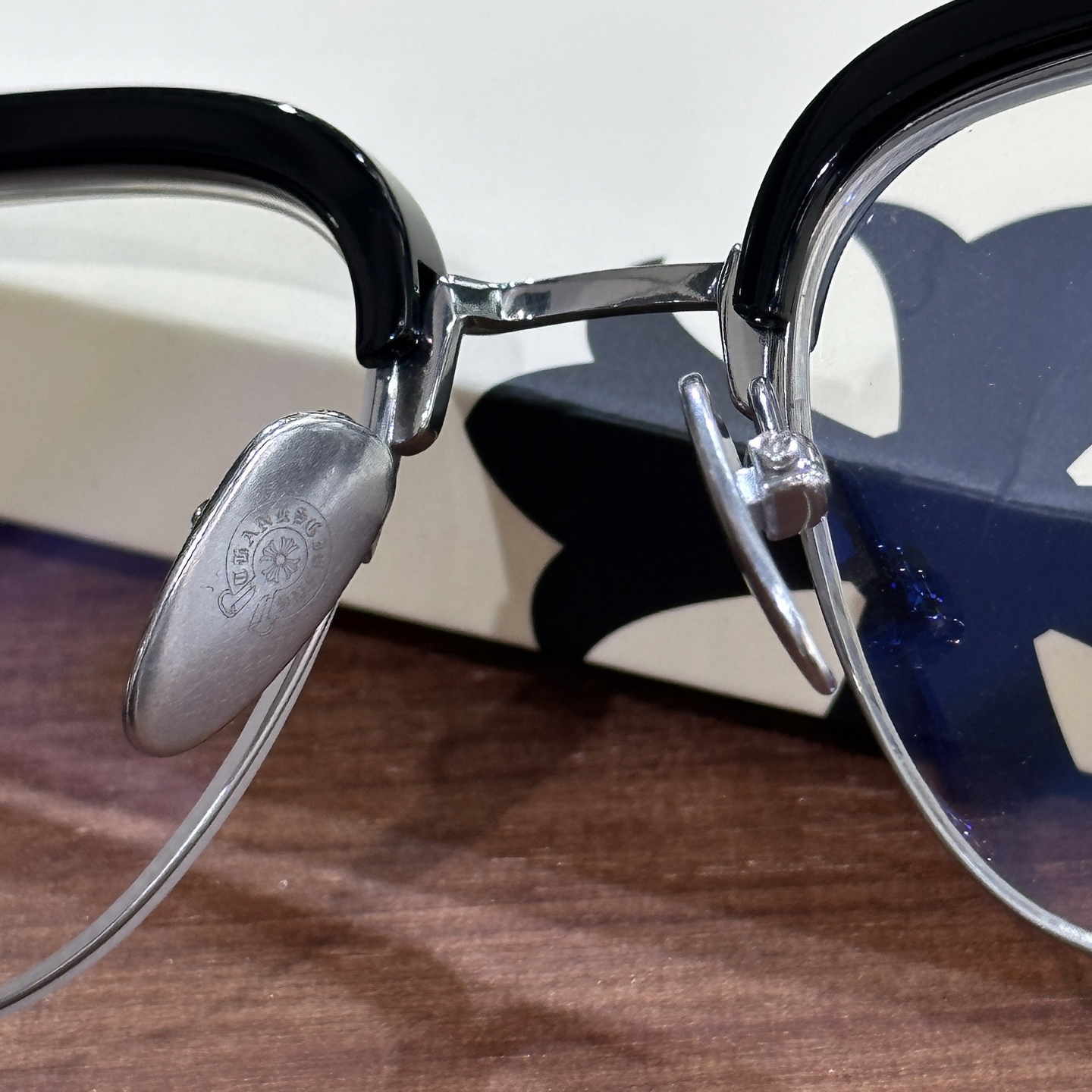 CH Eyeglasses Model: EVAGILISTSize: 53-19-143