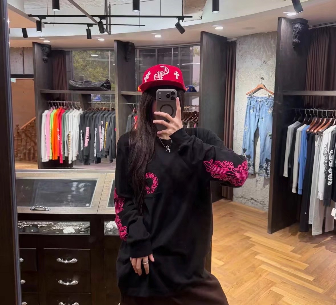 Chrome Hearts Pink Double-Sleeve Cross Vine Back Horseshoe T-Shirt, Black Long-SleeveSize: S M L XL