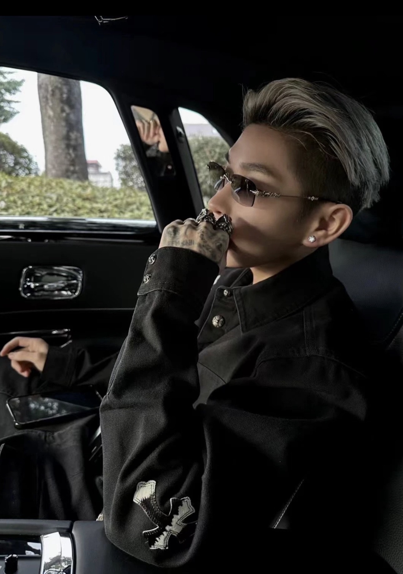 CH Sunglasses Model: Pills III Color: Black/Silver Size: 55-20-144