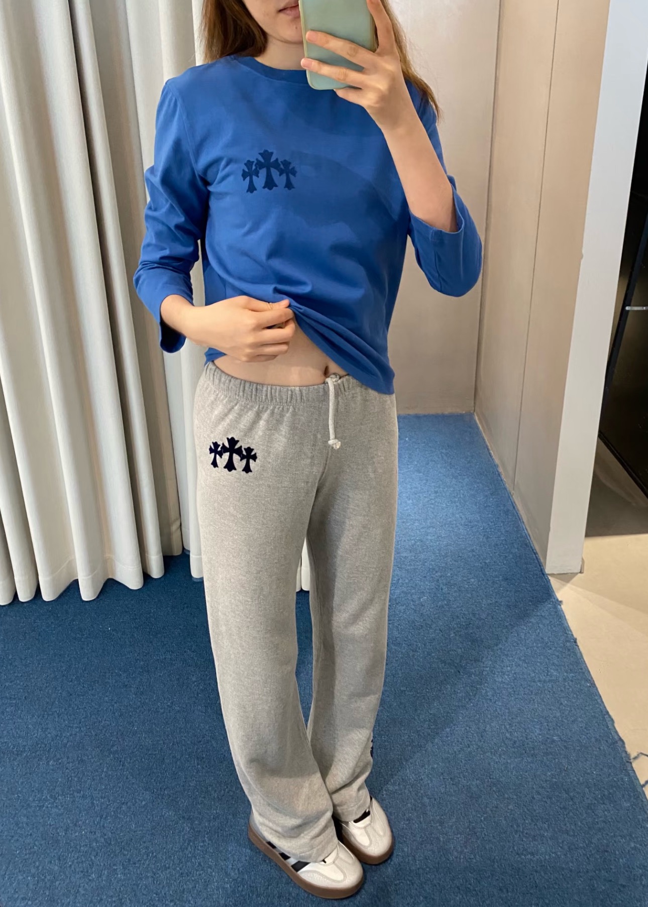 Chrome Hearts Grey Flocked Three-Cross Casual Sweatpants. Made of custom-woven and dyed chunky knit loose fabric, segmented cut. Uses the same electrostatic flocking process as the original garment, not the usual die-cut process; the color may vary d