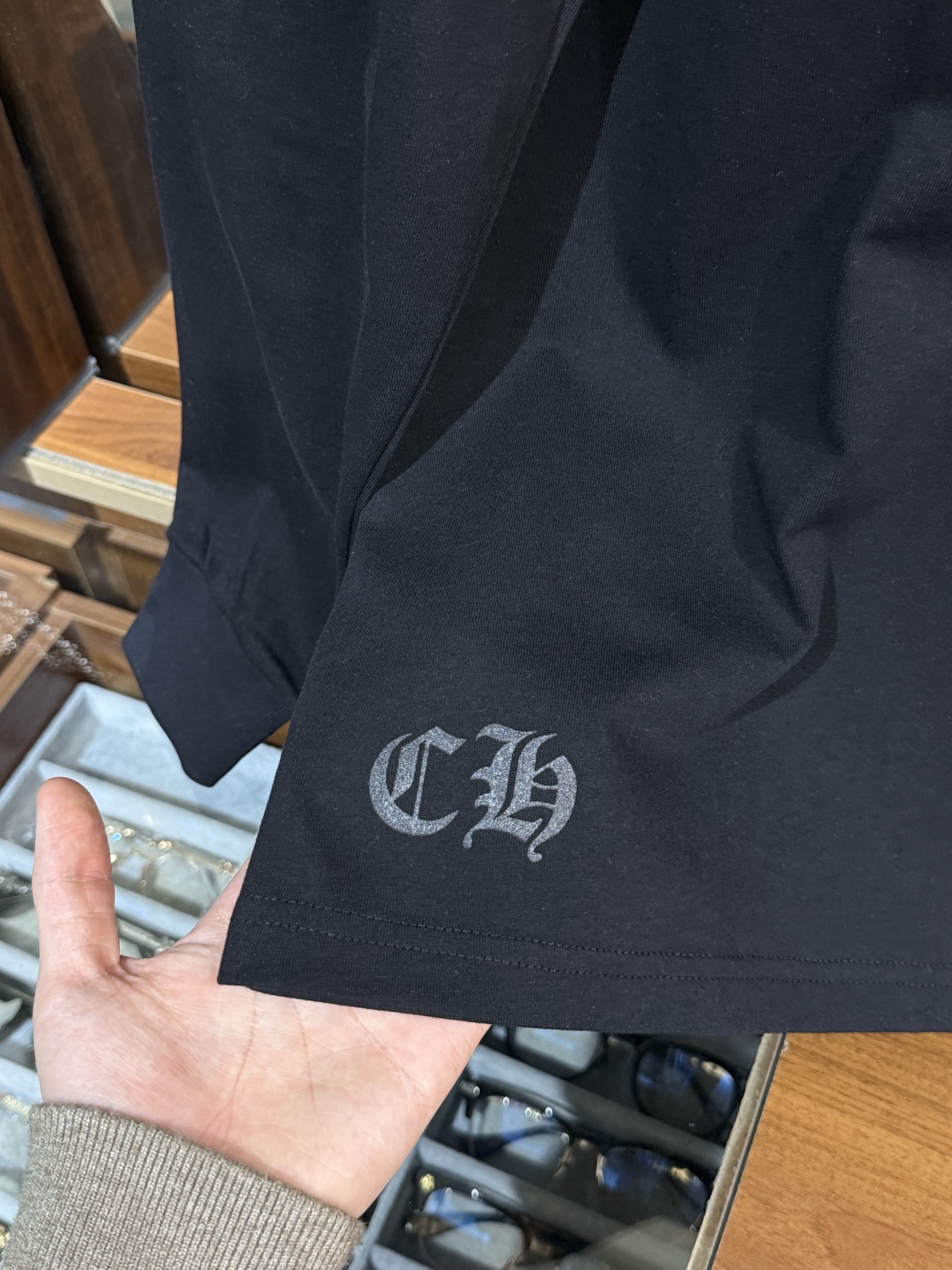 Chrome Hearts Hawaii Exclusive Black Long-Sleeve T-ShirtSize: S M L XL