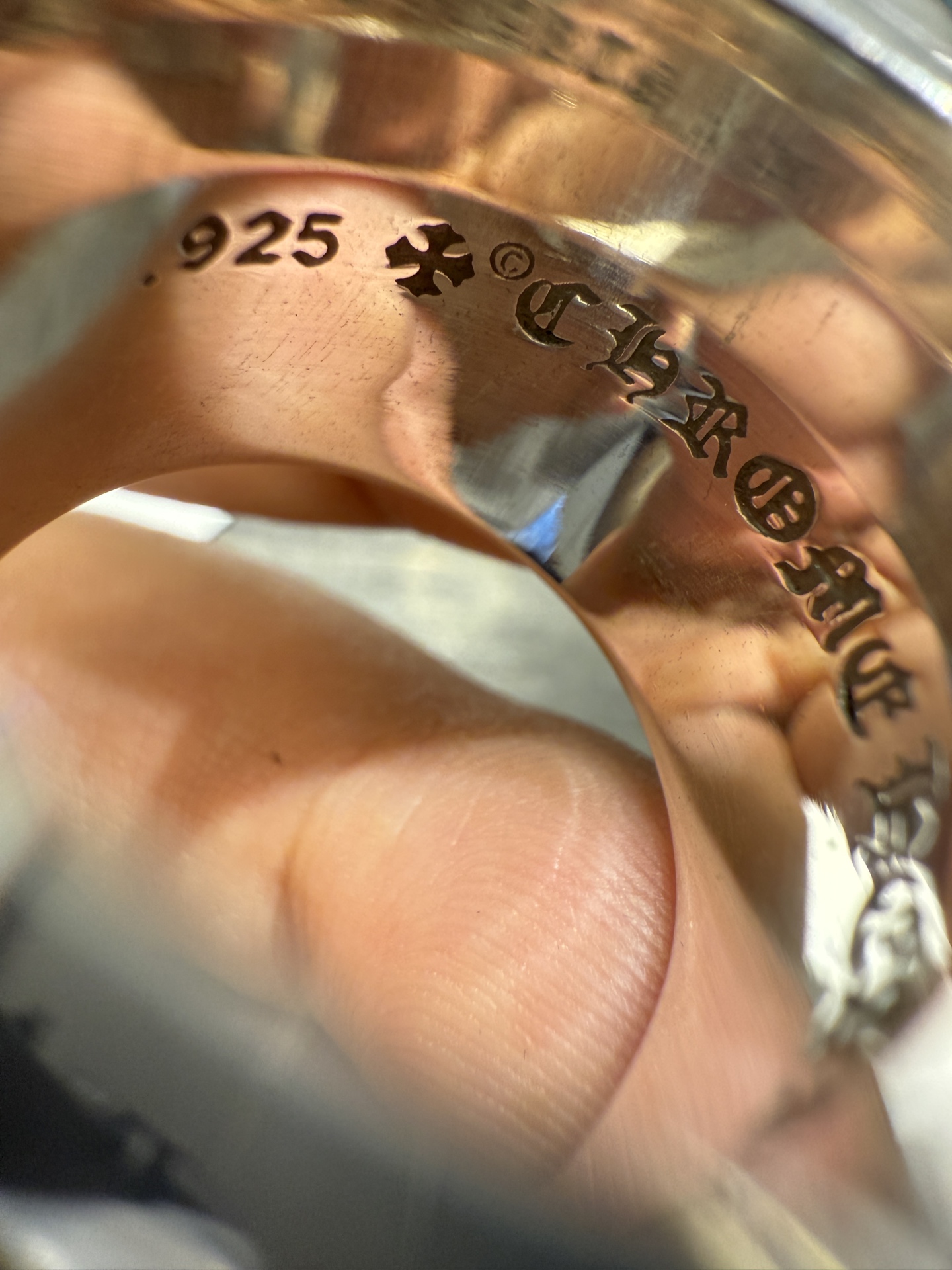 Three-layered cross flower pattern ring, all sizes in stock.