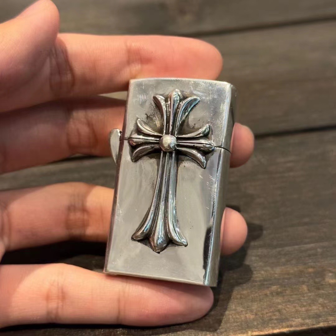 𝐂𝐡𝐫𝐨𝐦𝐞 𝐡𝐞𝐚𝐫𝐭𝐬 teardrop cross lighter