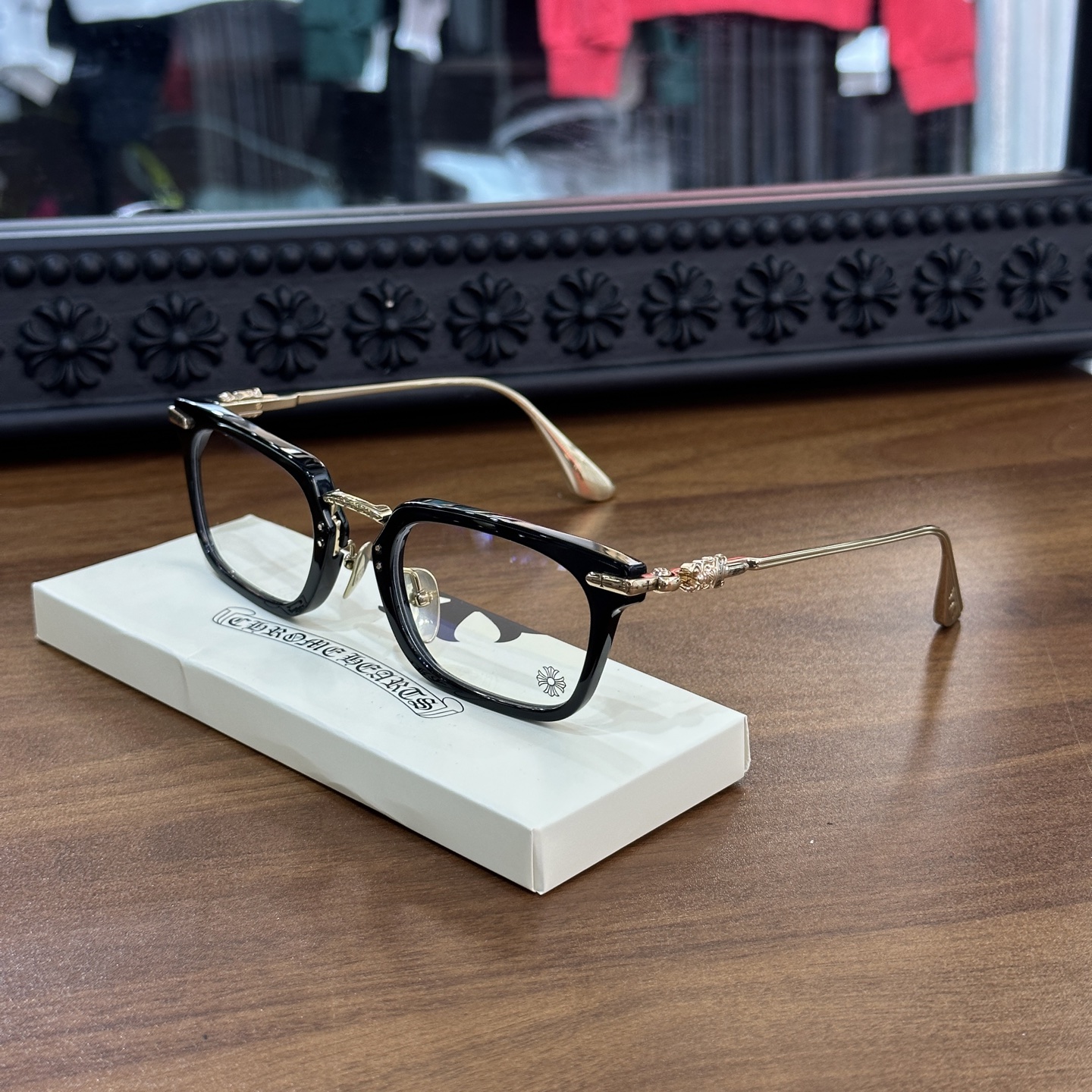 CH Sword Eyeglasses Model: CLOACOSize: 53-22-145