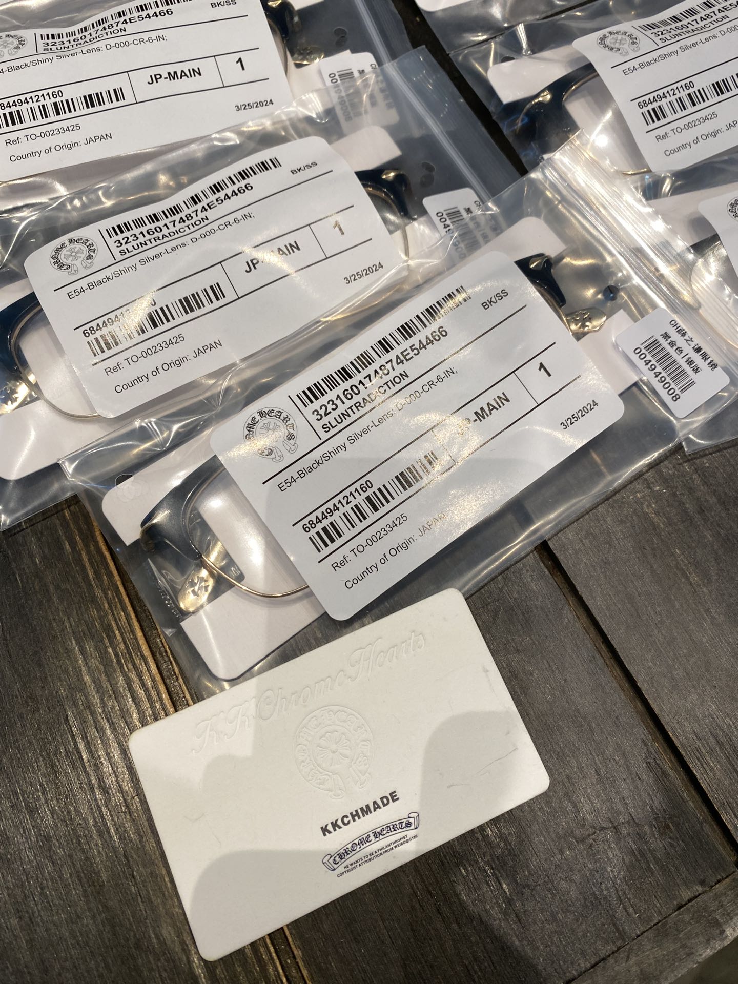 Black and gold Xue Zhiqian glasses - massive shipment!