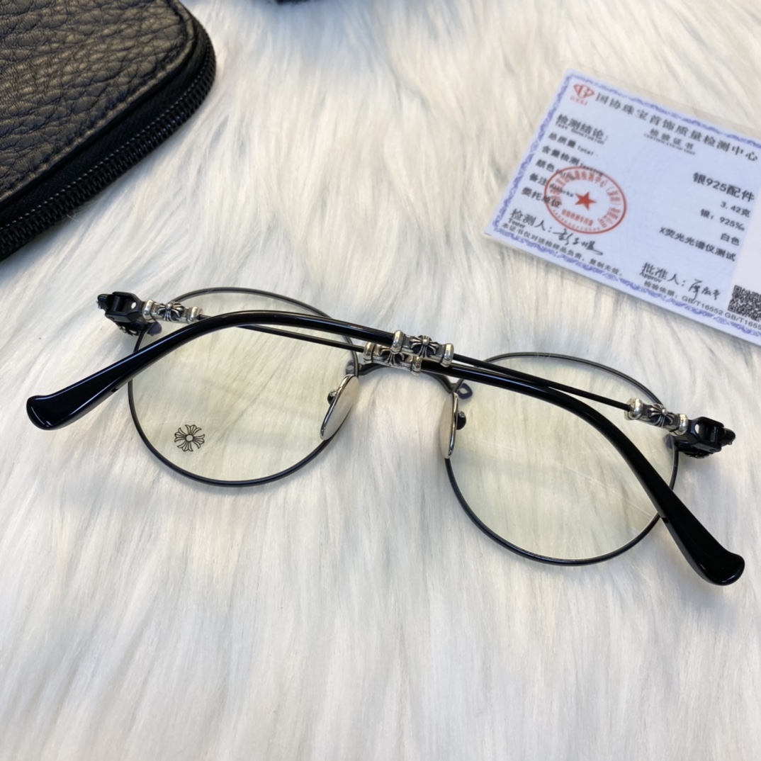 【Chrome Hearts Silver Accessories, Black Polka Dot Glasses】Finally shipped after 4 months of development. Accessories are identical to the authentic 925 silver. Leather bag packaging. Retail price: 9000+ RMB.