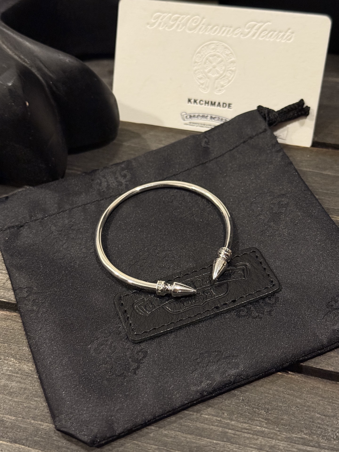 Customer order 🔝 Slim bullet-shaped bracelet