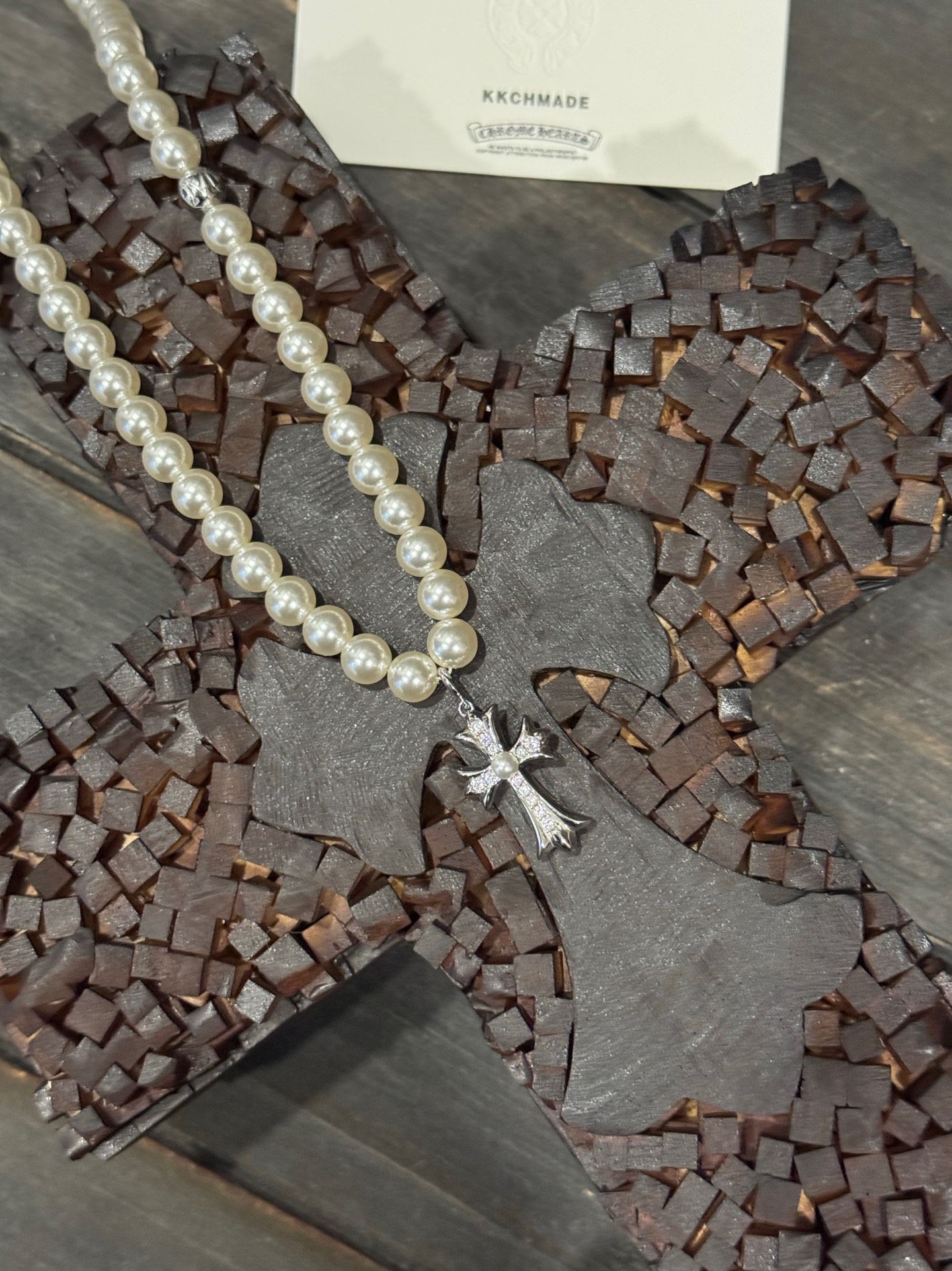 Miki x CH Century CollaborationFull Diamond Cross Pearl Short Necklace