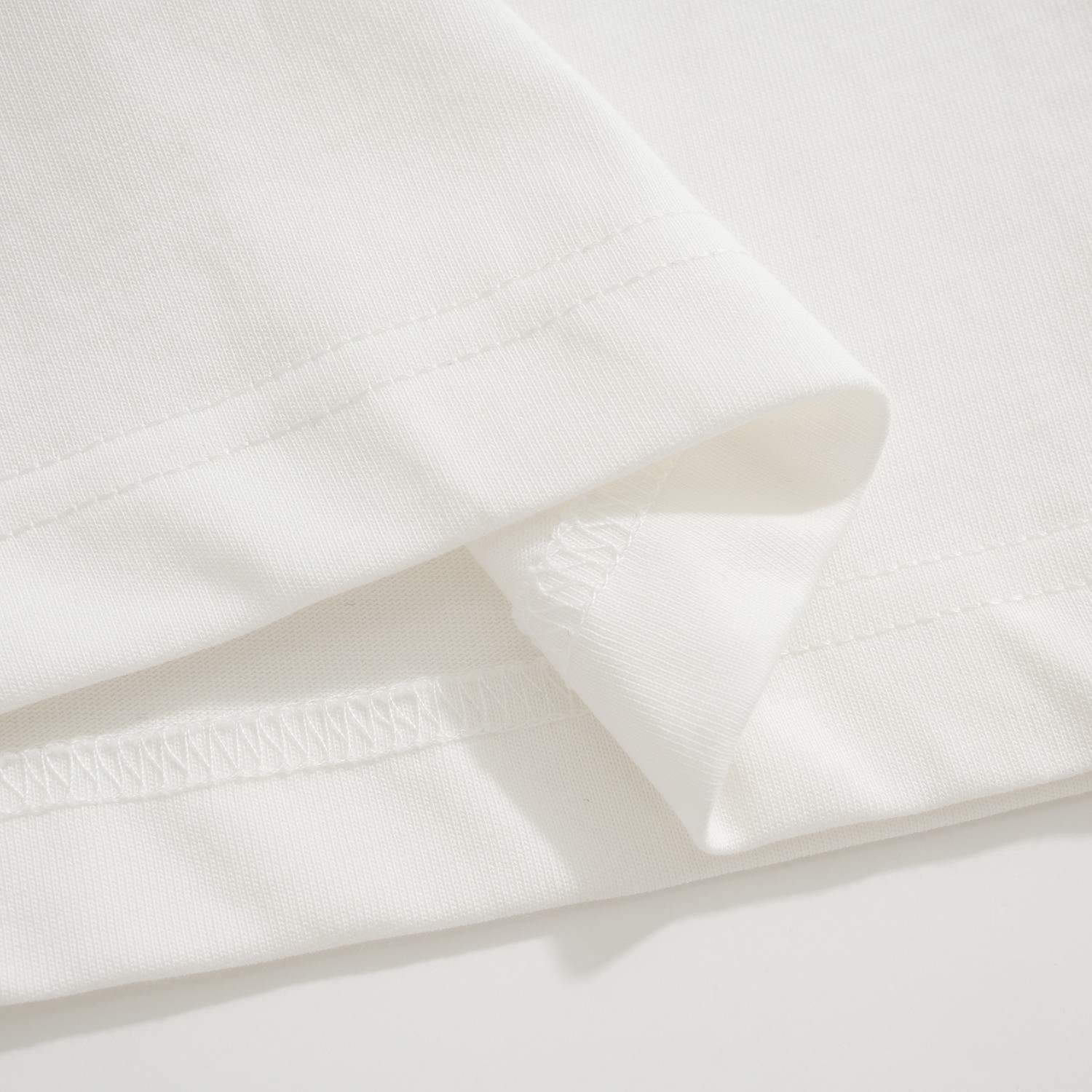 CH Chrome Hearts LAS VEGAS Limited Edition Dice Long-Sleeve T-ShirtCustom-woven and dyed fabric, crew neck design, dice print, Sanskrit embellishment on the necklineSizes S, M, L