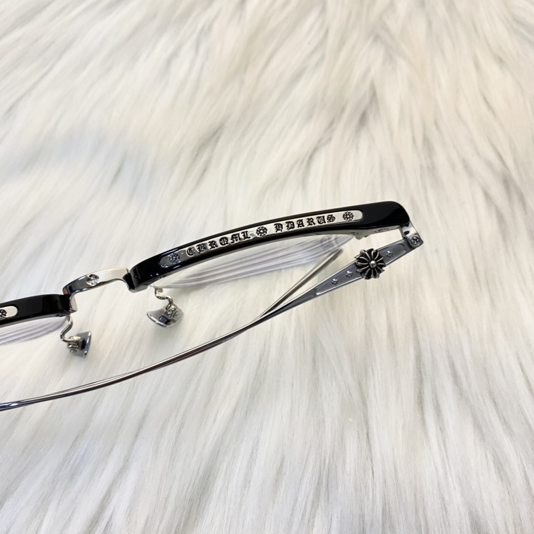 Chrome Hearts Black & Silver GlassesPure Titanium Frames, Available in Gold/SilverLikely the style worn by Xue Zhiqian, with Zeiss anti-blue light lenses