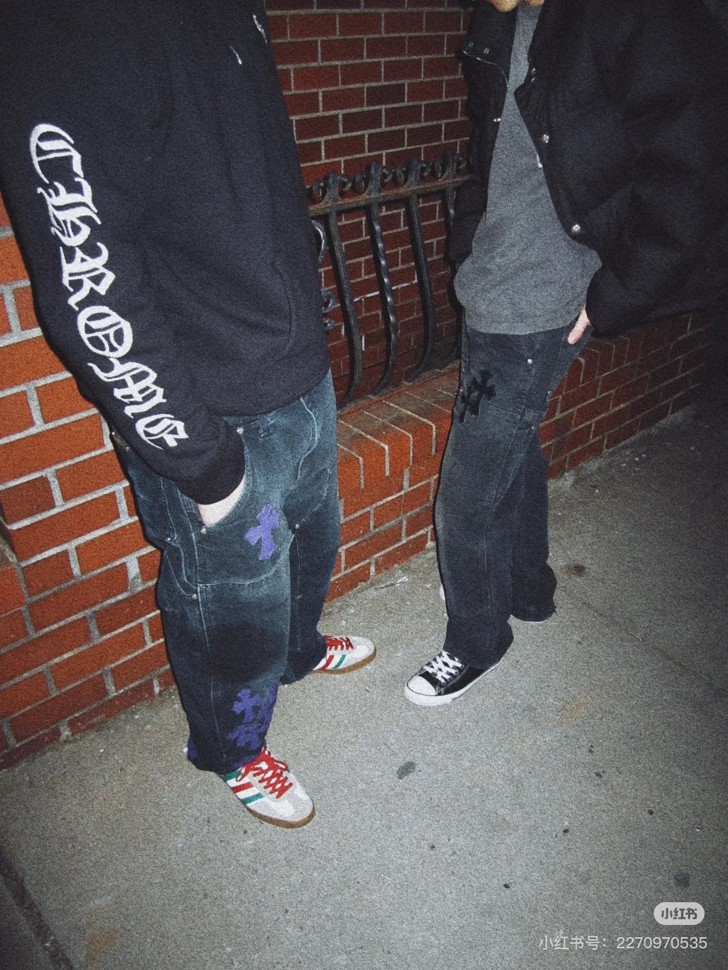 Chrome Hearts 25ss Half-Zip Collar SweatshirtFabric: 420g fleeceLocated with top-grain calfskin leather over the collar labelSizes: S, M, L