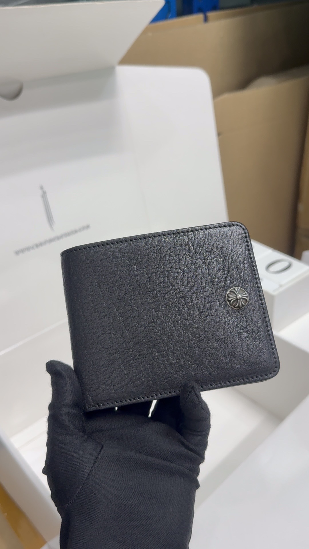 Customer-ordered scroll wallets