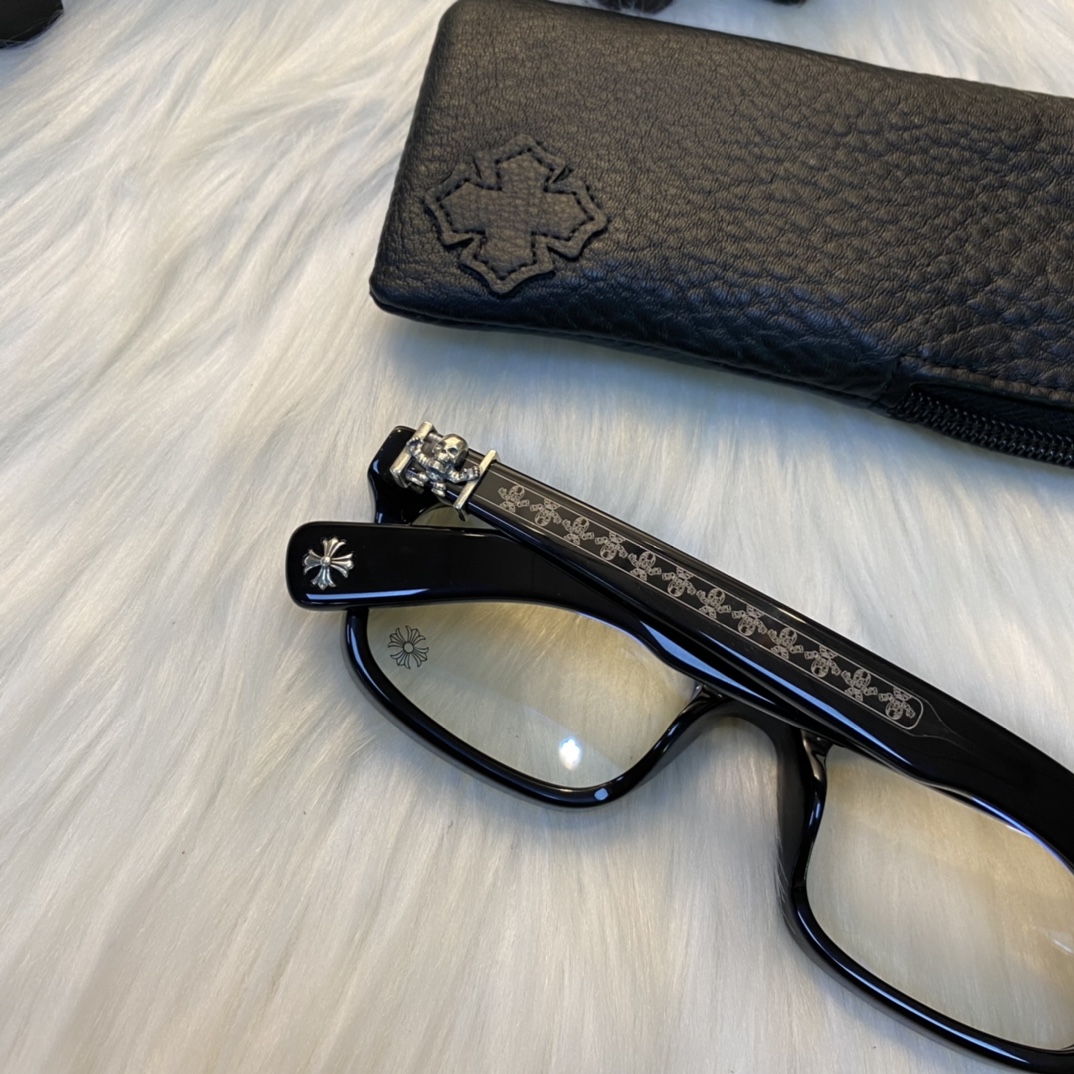 【Chrome Hearts Silver Accessories - Silver Skull Glasses】Finally shipped after 5 months of development. Accessories are identical to the authentic product, made of 925 sterling silver. Leather packaging. Retail price: 9000+ RMB.