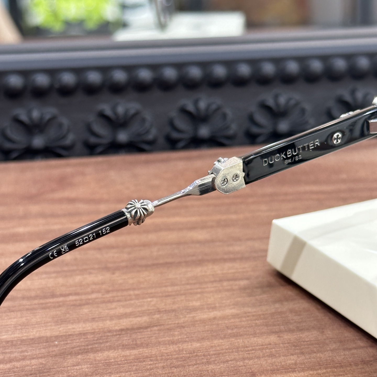 CH Eyeglasses Model: DUCK BUTTERSize: 52-21-152