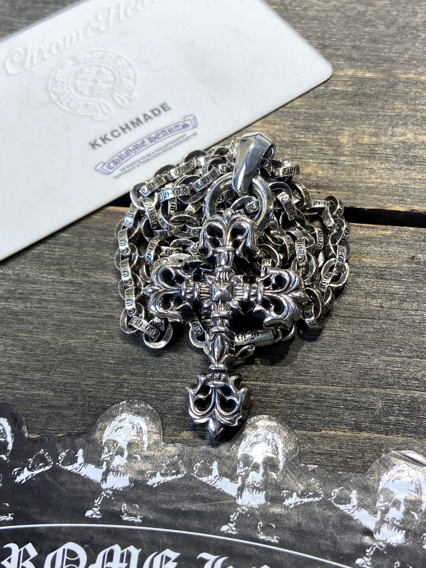 Hot-selling medium-sized flame cross + Pp letter chain