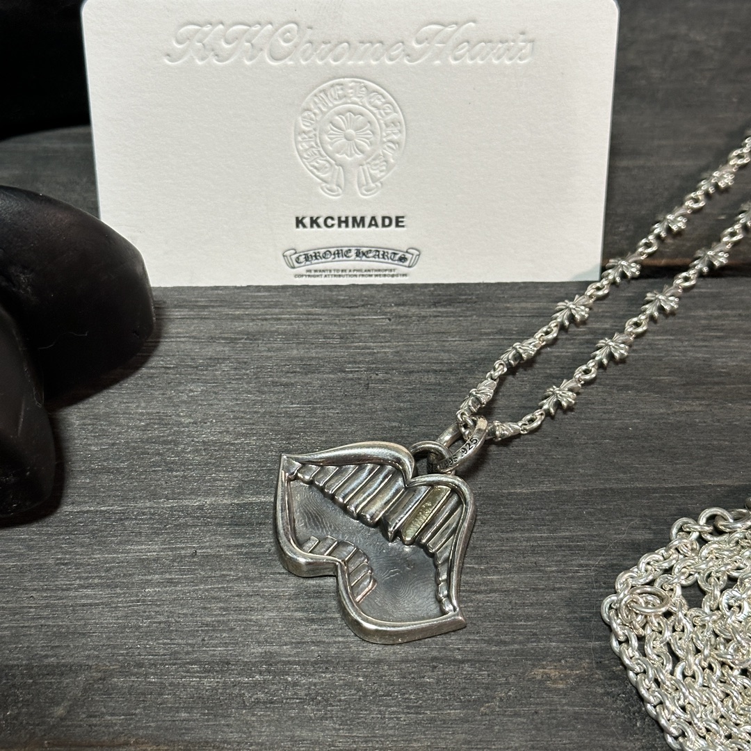 Customer order 📸 Rolling Stone Gold Tooth Tongue 👅 + Tiny E Cross Flower Chain