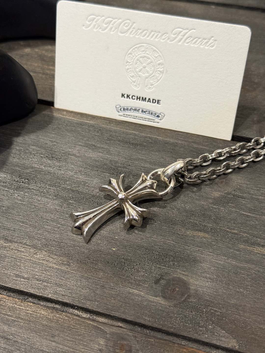 Customer order: teardrop cross + PP letter chain