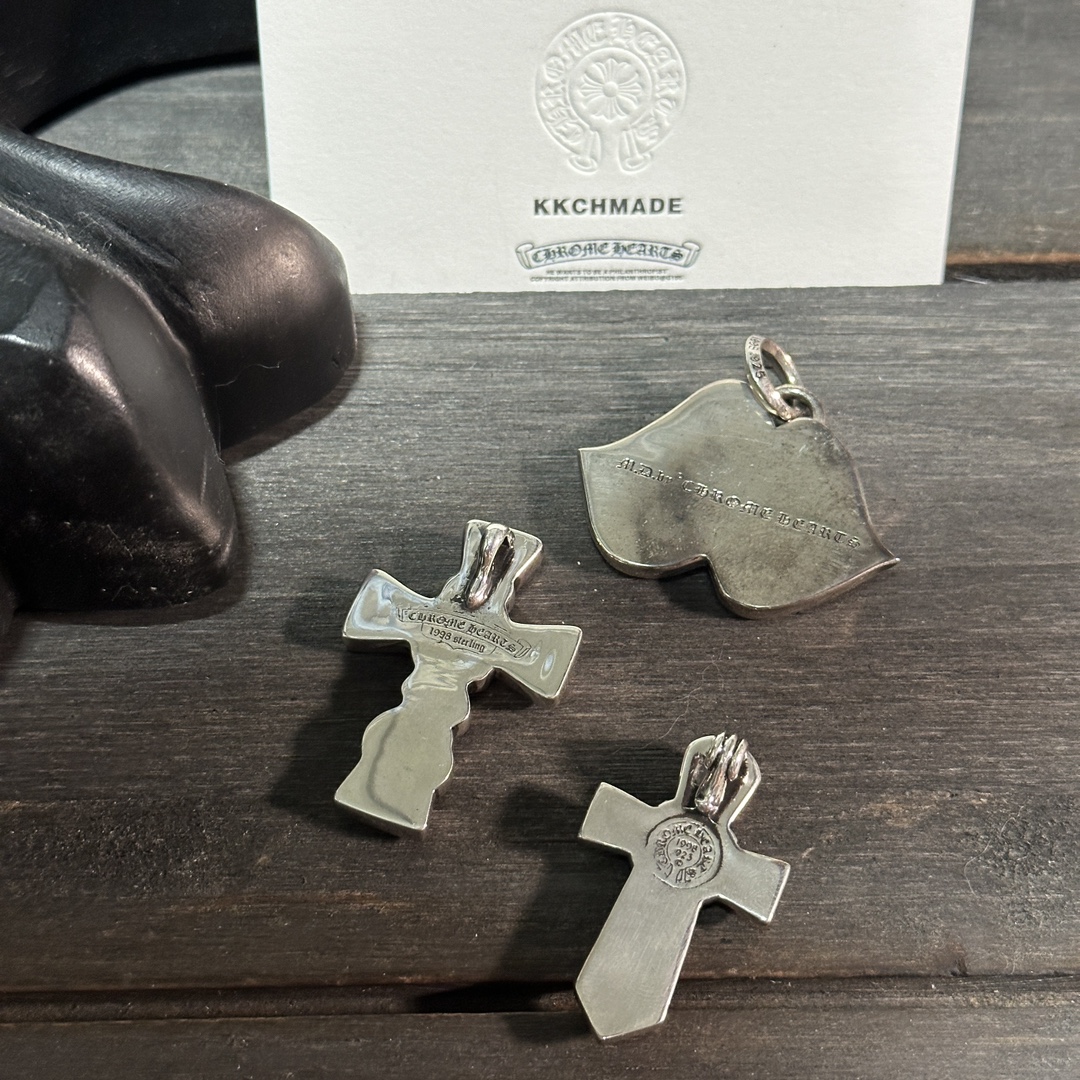 Rare pendant 📸 Rolling Stone Gold Tooth/Celtic Dragon/Vulcan Vine