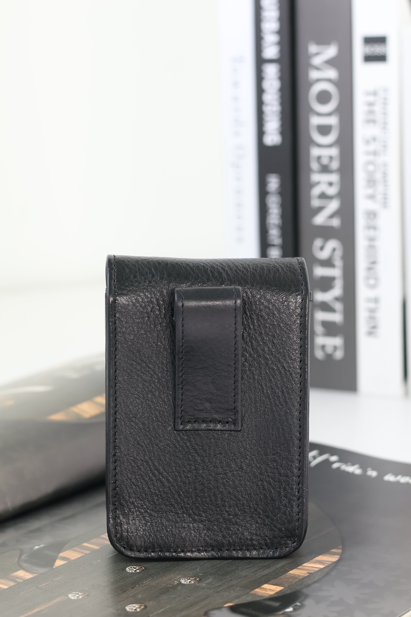 CH Round Nail Cigarette Case