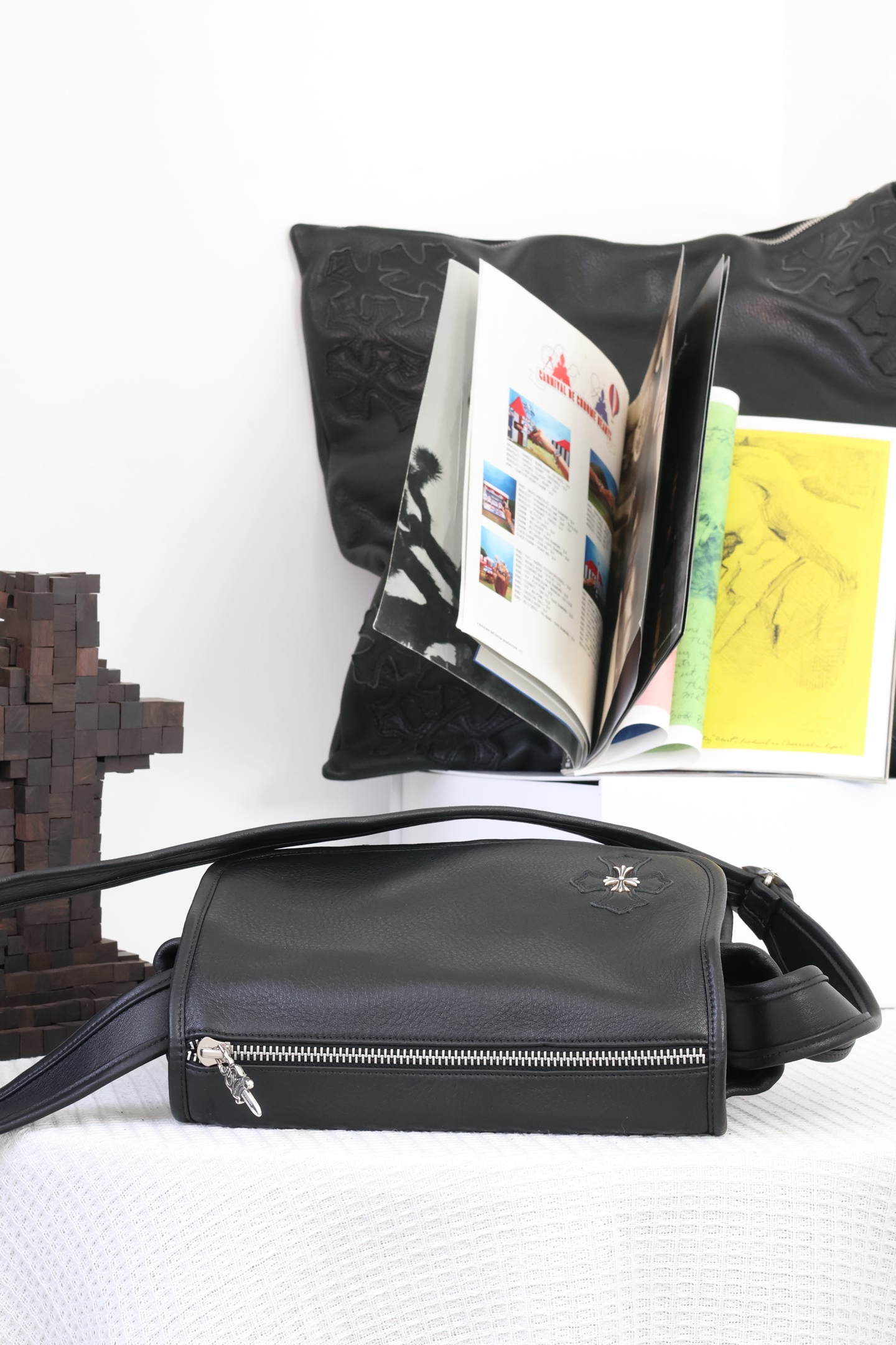 CH Single Cross Crossbody Bag