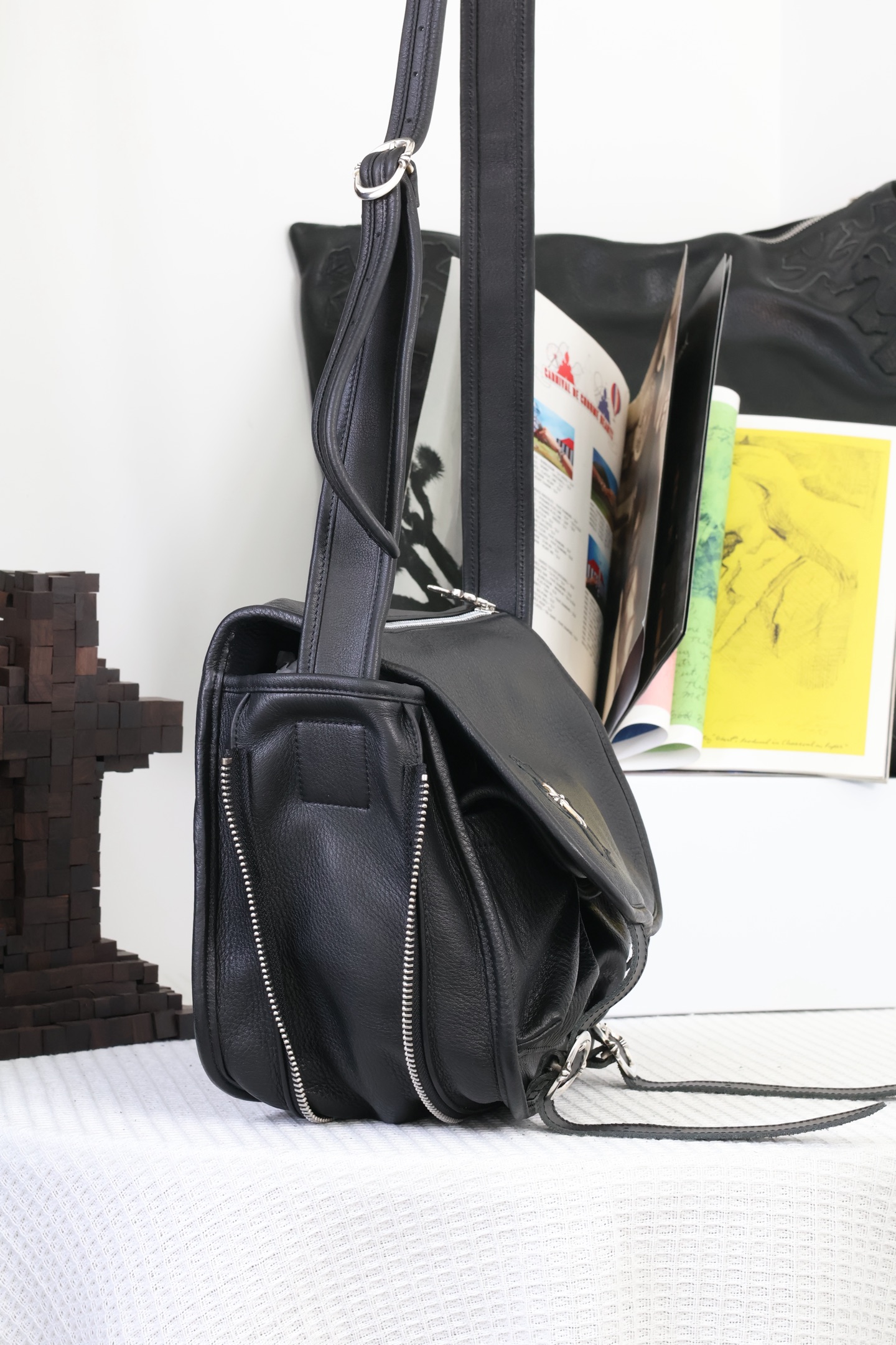 CH Single Cross Crossbody Bag