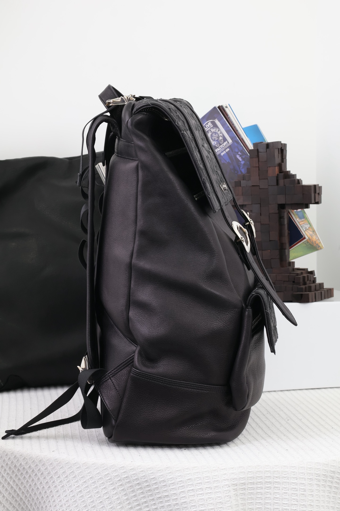 CH Double D-ring Flap Cross Backpack