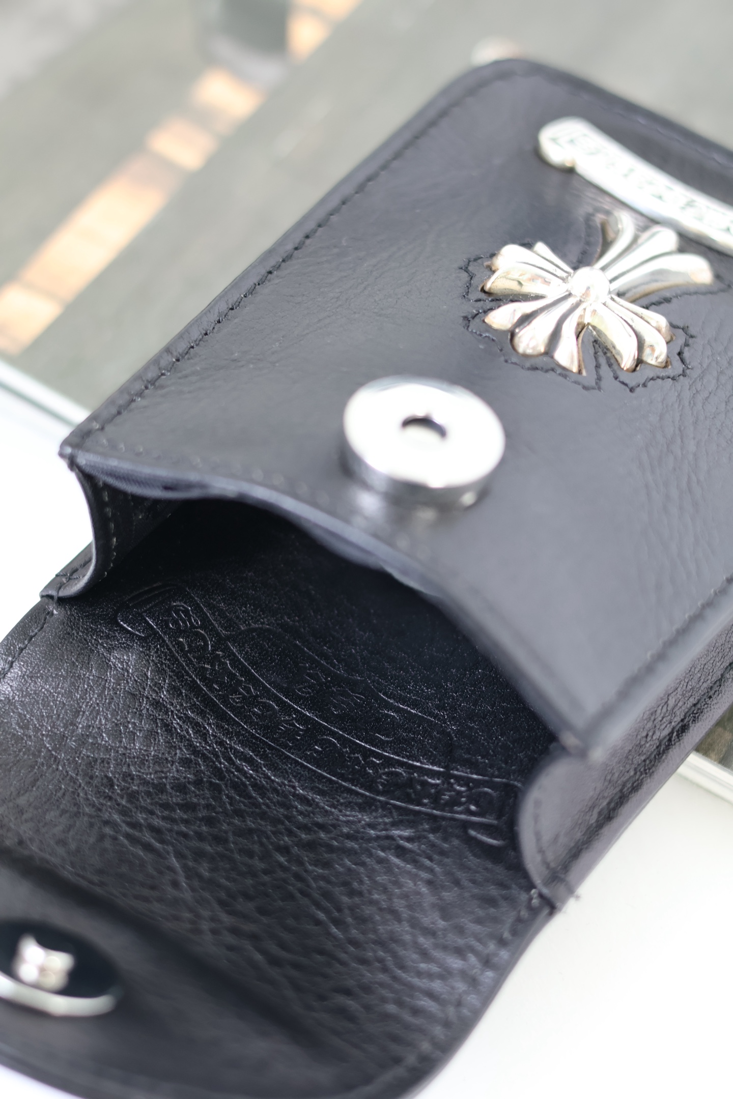 CH Round Nail Cigarette Case