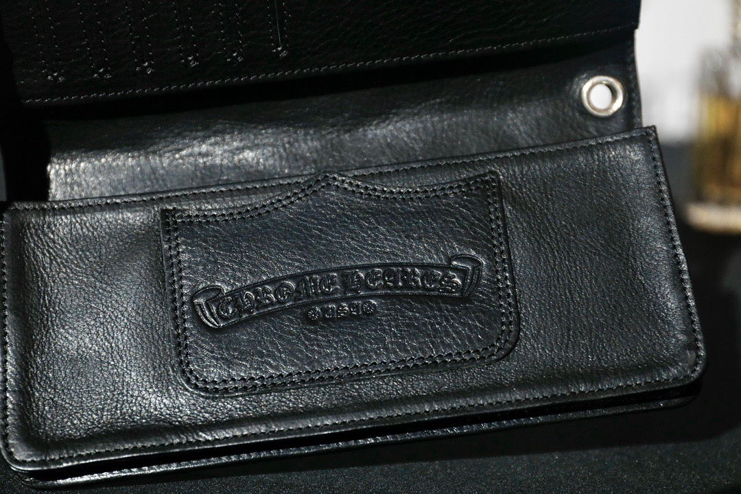 CH Rhombus Crocodile Wallet