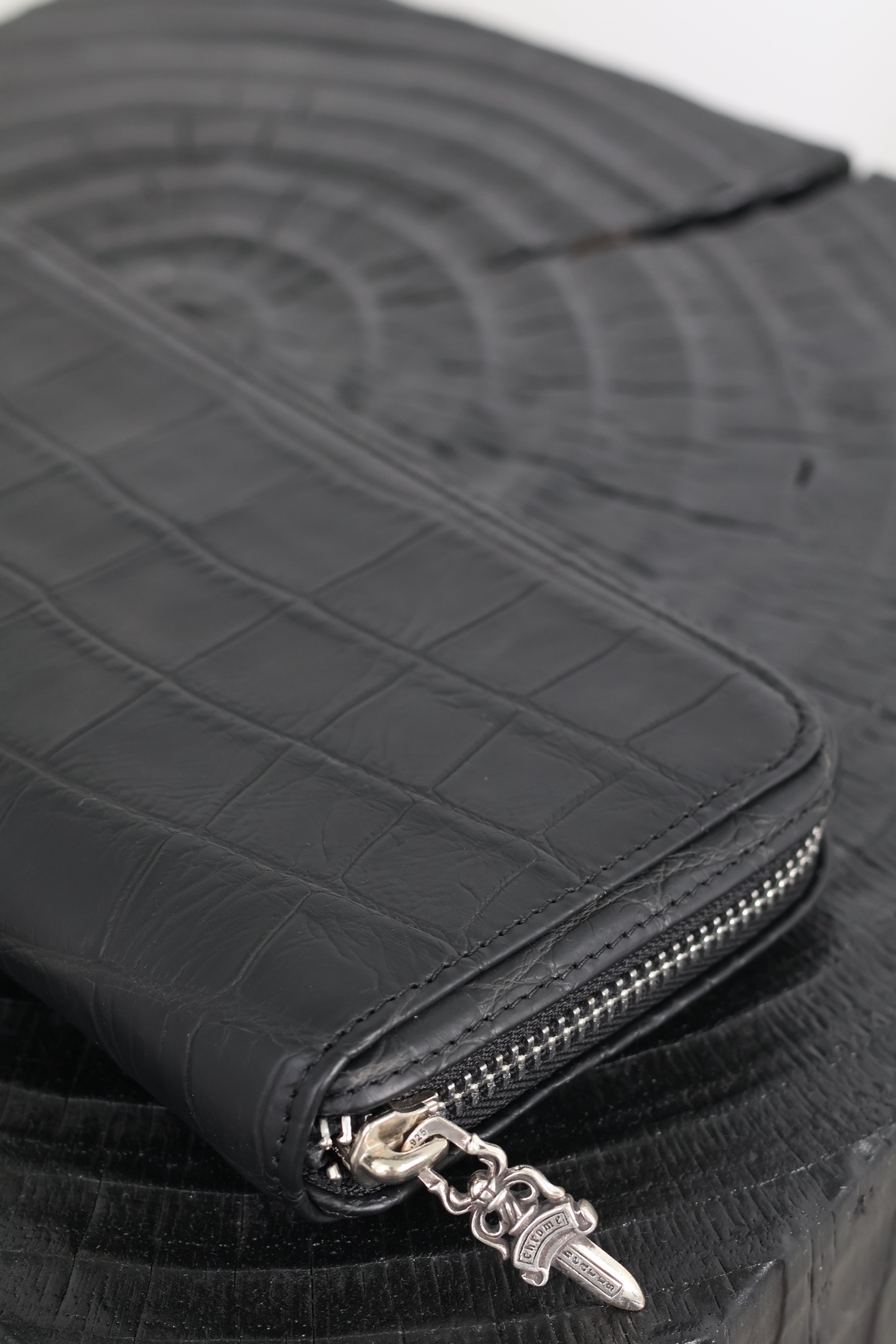CH Long-style zipper wallet, crocodile money clip