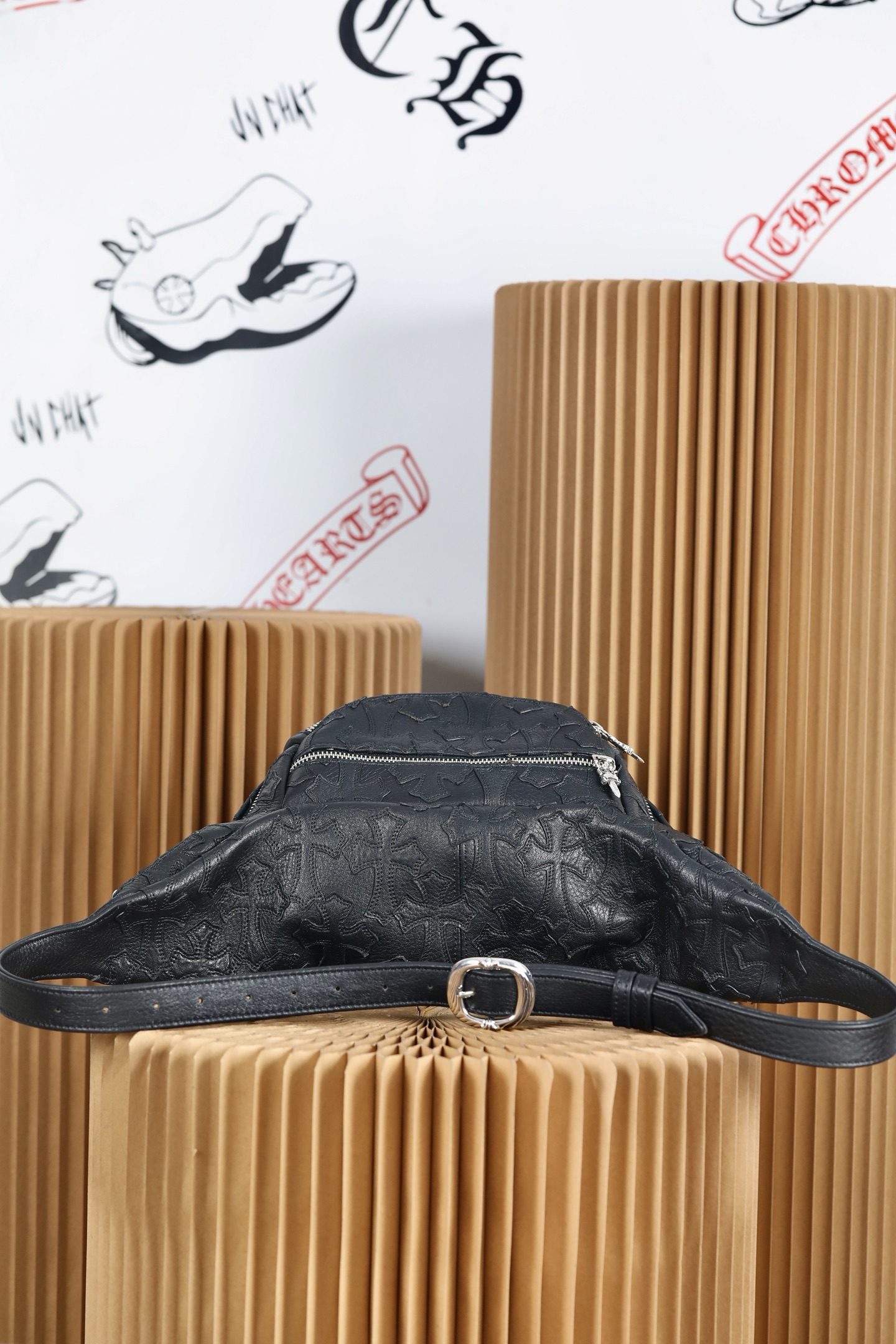 CH Medium Black Patches Snat Pack