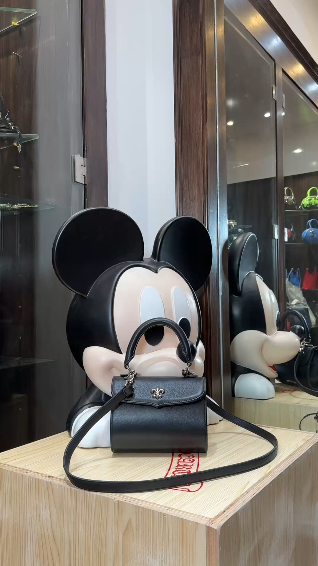 CH· Scout Flower Shell Handbag/Crossbody Bag