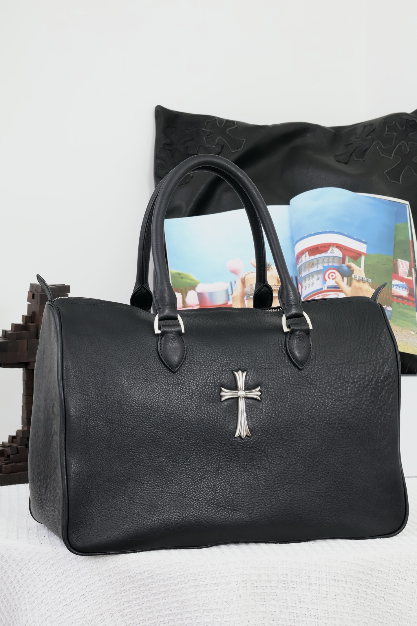 CH Cross Zipper Travel Bag