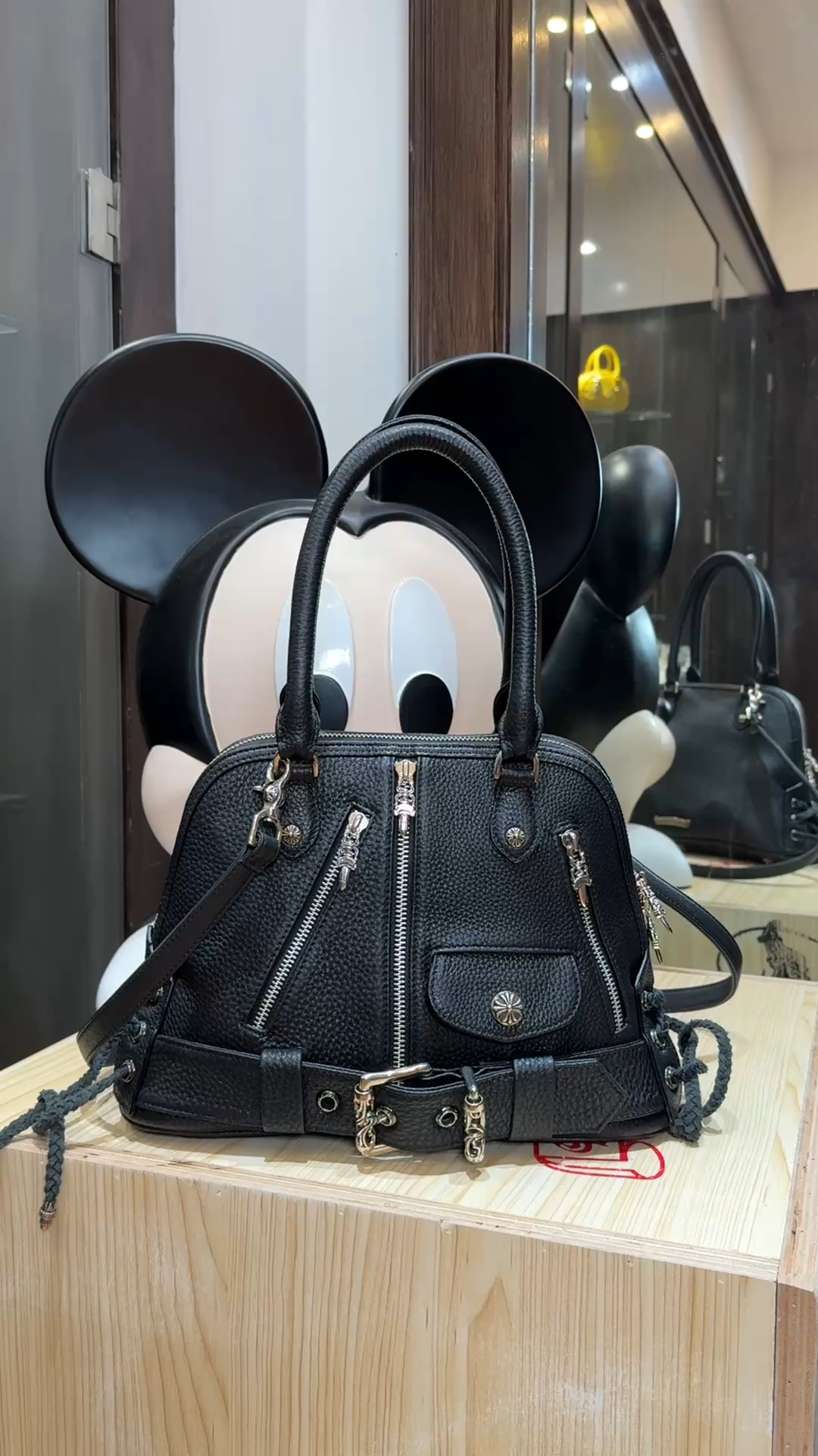 CH_ Modean bag, a motorcycle shell tote bag