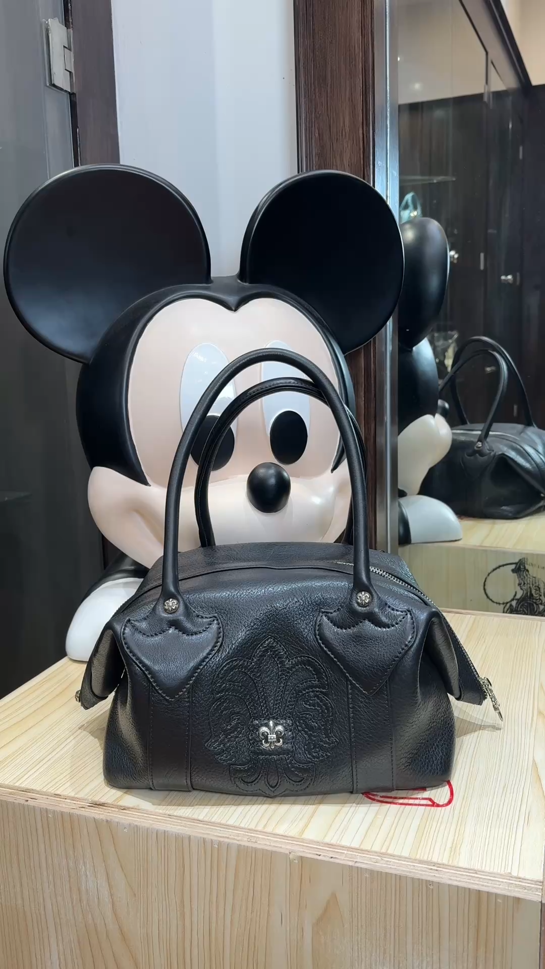 CH dile Boys Boston Dumpling Bag